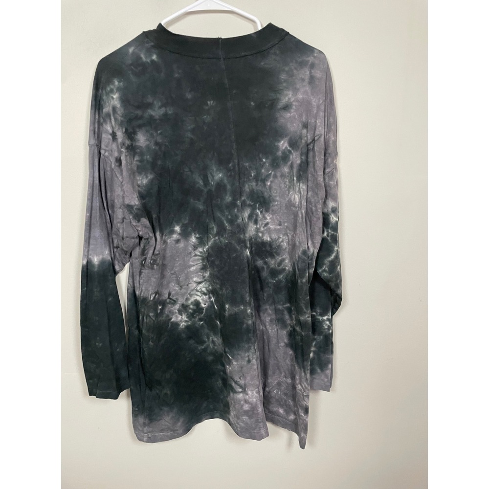 Free People We The Free Be Free Tie Dye Tee in Gray Size Large Boho Casual - Picture 4 of 6